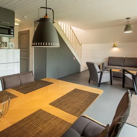 Tuhamaee Hosteli Puhkemajad Apartamento Kiviõli