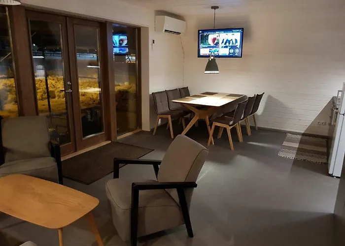 Tuhamaee Hosteli Puhkemajad Korter *